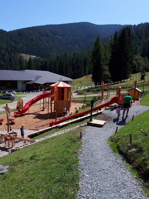 Simonbauerhof Villa Bad Kleinkirchheim Bagian luar foto