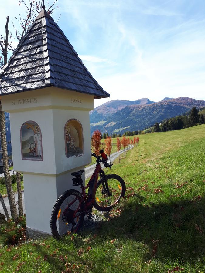 Simonbauerhof Villa Bad Kleinkirchheim Bagian luar foto